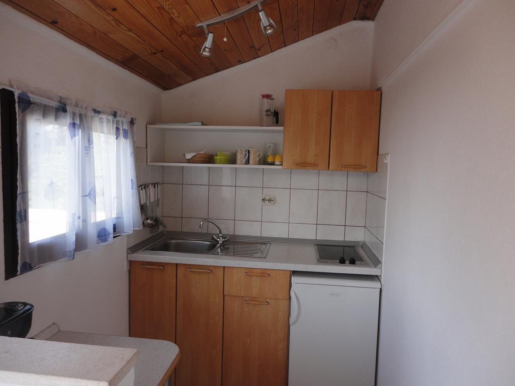 Guesthouse Apartment Bozica Bol Luaran gambar