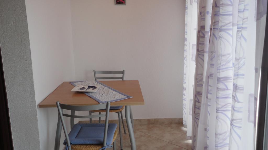 Guesthouse Apartment Bozica Bol Luaran gambar