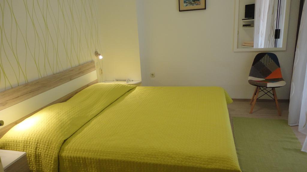 Guesthouse Apartment Bozica Bol Luaran gambar